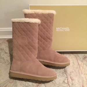 MK Sandy Quilted Suede Fur Cold Weather Boots HP!